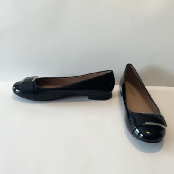 (2 for $45) Coach Black Patent Round Toe Shoes - Picture 1 of 5